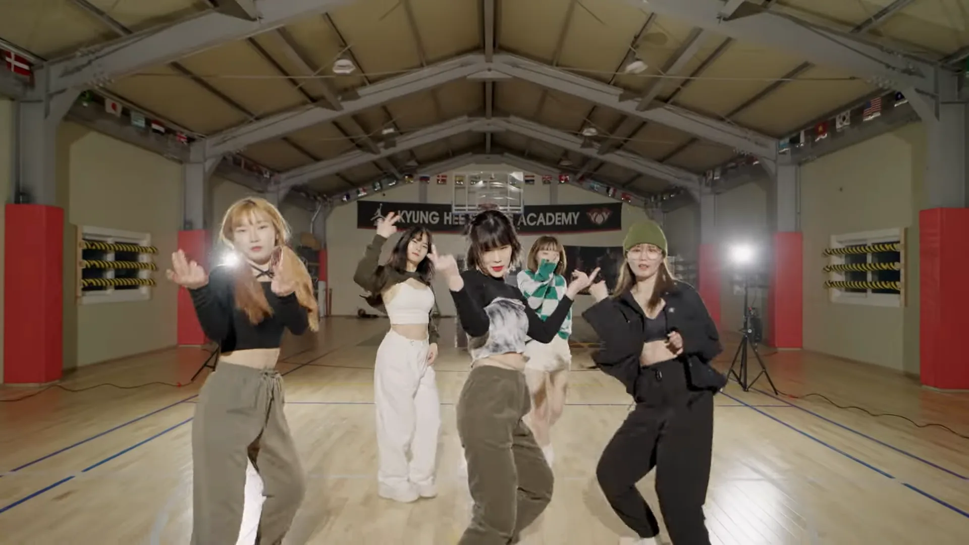 [Performance Video] OH MY GAWD : STREET WOMAN FIGHTER DANCE COVER · 스틸 06
